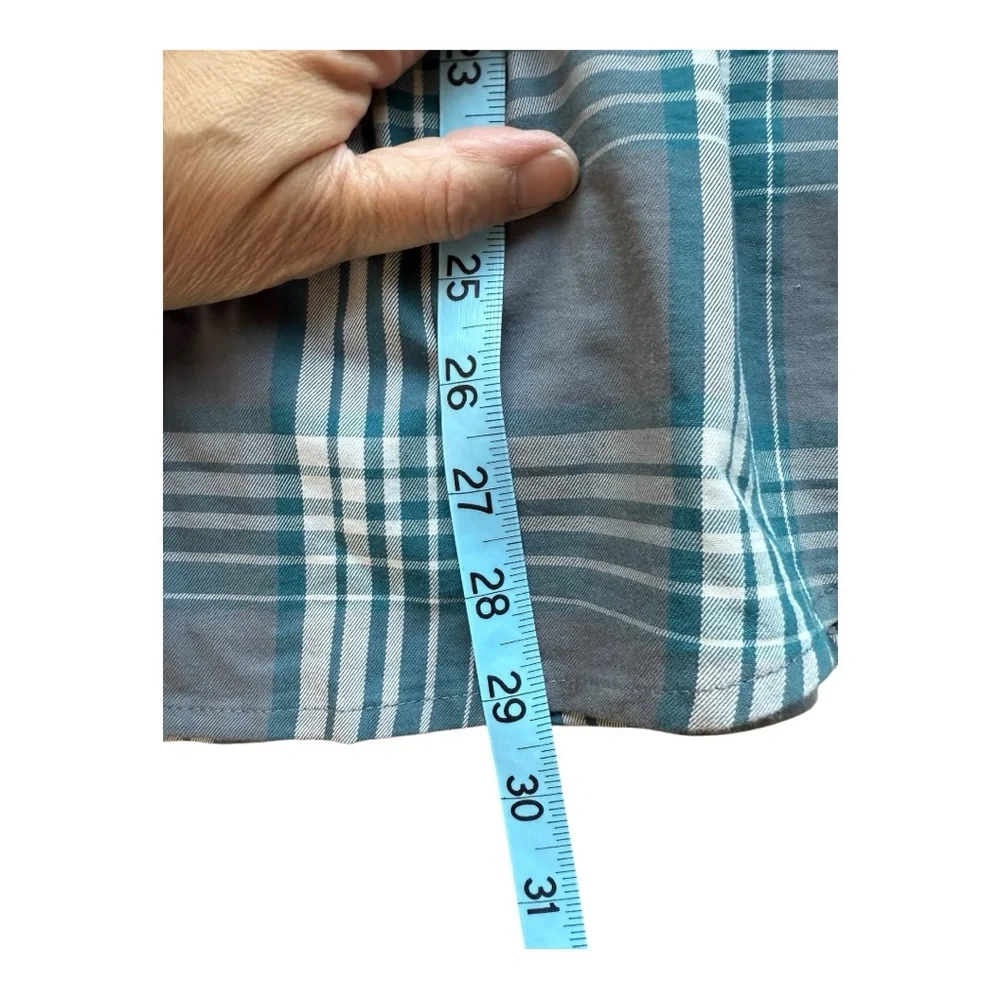 Wrangler Blue and Gray Plaid Casual Shirt‎